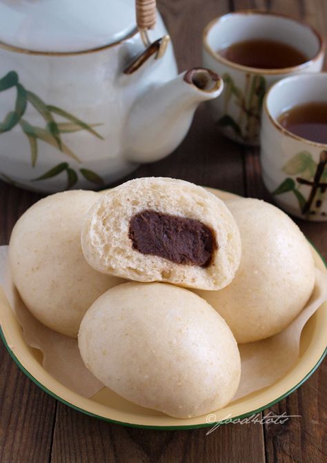 Wholemeal Pau with Red Bean Filling, pau, baozi, Chinese steamed bun, wholemeal pau, red bean pao, dim sum, toddler, kid, children, snack, food 4 tots Pau Recipe, Recipes For Toddlers, Moo Shu, Chinese Desserts, Food Wallpapers, Asian Sweets, Nutrition Food, Red Bean Paste, Chinese Dessert