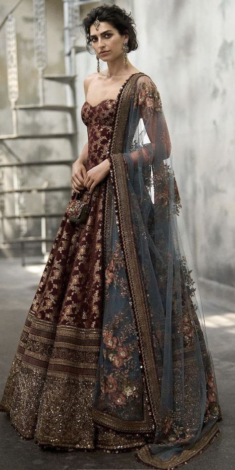 Anarkali Dress Pattern, Fancy Sarees Party Wear, Traditional Indian Dress, Indian Dresses Traditional, Traditional Indian Outfits, Indian Bridal Dress, Indian Bridal Outfits, Party Wear Indian Dresses, Indian Wedding Outfits