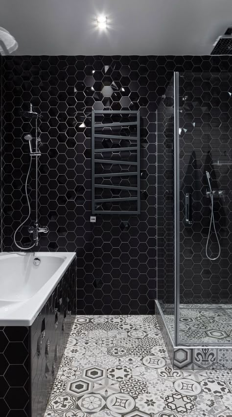 Modern Bathroom With Black Hexagonal Wall Tiles And Cement Tile Floor Hexagon Tile Bathroom, Black Wall Tiles, Black Tile Bathrooms, Hexagonal Tiles, Black And White Bathroom, Bathroom Design Black, Bilik Air, Loft Interior, Shower Floor Tile