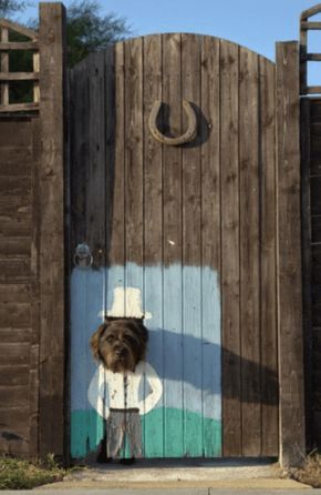 Fence mural, fence art, painted fence, garden art, painted gate Dog Friendly Backyard, Wooden Gate, Fence Art, Fence Paint, Dog Fence, Backyard Fences, Fence Gate, Garden Gate, Garden Fencing