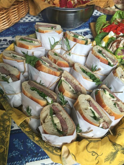 Baguette Sandwiches, Sandwich Party, Sandwich Buffet, Baguette Sandwich, Picnic Sandwiches, Pan Pita, Subway Sandwich, Sandwich Platter, Lunch Catering