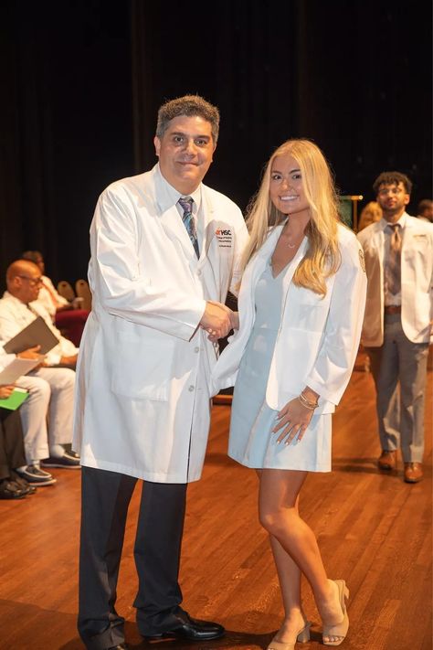 White coat ceremony outfit! White Coat Ceremony Outfit Medical, White Coat Ceremony Photos, Nhs Induction Ceremony Outfit, Doctor Outfit Women White Coat, White Coat Ceremony Outfit, White Coat Doctor, White Coat Medical, Grad School Outfit, Doctor White Coat