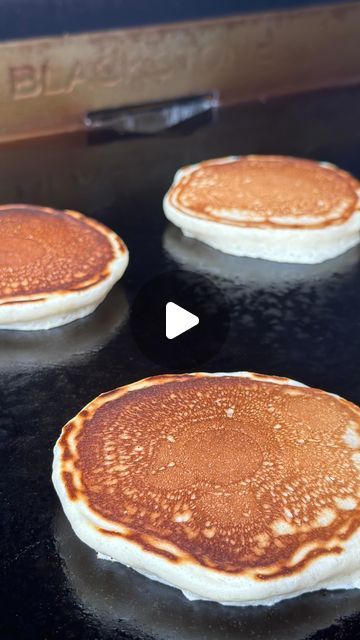 Casey on Instagram: "Let’s make pancakes on the @blackstoneproducts griddle! 

#blackstone #blackstoneproducts #griddle #pancakes #breakfast #pancake #réel #reels #reelsinstagram #recipes #recipe" Pancakes On Griddle, Pancakes On The Blackstone, Blackstone Pancakes, Griddle Pancakes, Pancake Griddle, How To Cook Pancakes, Make Pancakes, Pancakes Breakfast, Griddle Recipes