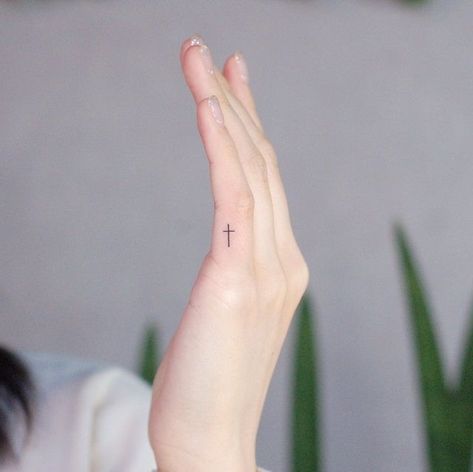 Tiny Cross Tattoo, Small Cross Tattoos, Tiny Finger Tattoos, Finger Tattoo For Women, Cross Tattoos For Women, Cross Tattoos, Tattoo Minimalist, Tiny Cross, Classy Tattoos