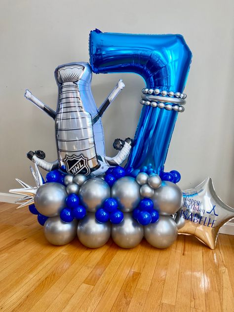 Hockey Balloon Bouquet, Hockey Theme Balloons, Blue Birthday Themes, Luca Birthday, Cow Birthday Parties, Hockey Party, Balloon Tower, Hockey Birthday, Cow Birthday