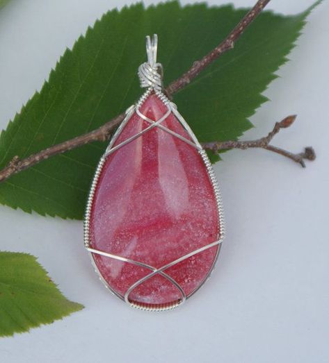 Pink Stone Jewelry, Wire Bending, Wire Wrapped Stone Jewelry, Wire Wrap Jewelry Designs, Pink Rhodochrosite, Bijoux Fil Aluminium, Wire Jewelry Designs, Wire Wrapping Stones, Wire Work Jewelry