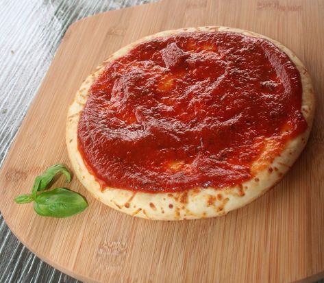 The Best Low Sodium Pizza Sauce - Hacking Salt Low Sodium Pizza Sauce, Low Sodium Sauces, Low Sodium Dinners, Low Sodium Pizza, Pizza New York, Low Sodium Recipes Heart, Low Sodium Foods, Sodium Foods, Heart Healthy Recipes Low Sodium