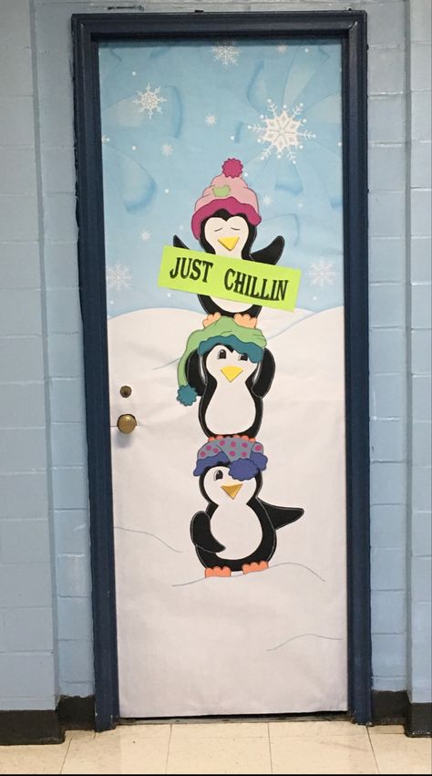 Igloo Bulletin Board Ideas, Arctic Classroom Decor, Penguin Door Decoration, Penguin Classroom Door, January Door Decorations, Winter Classroom Door, Winter Classroom Decorations, Christmas Door Decorating Contest, Halloween Crafts Preschool