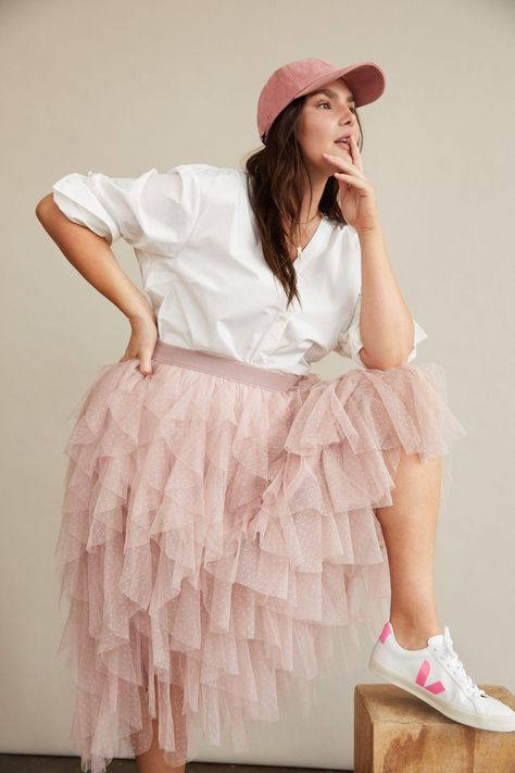 Ballet Tutu Aesthetic, Pink Tutu Skirt Outfit, Tutu Aesthetic, Tool Skirt, Tutu Skirt Outfit, Candice Huffine, Tulle Skirts Outfit, Pink Tutu Skirt, Tulle Ruffles