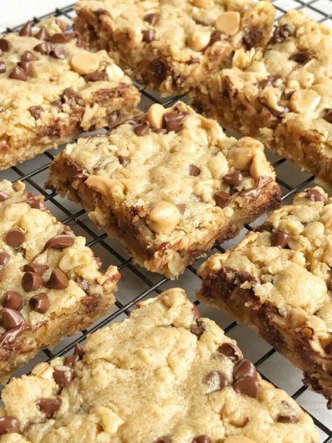 Oatmeal Chocolate Chip Peanut Butter, Chocolate Chip Cookies Bars, Chocolate Chip Peanut Butter Bars, Peanut Butter Oatmeal Chocolate Chip, Oatmeal Chocolate Chip Bars, Bars Dessert, Oatmeal Peanut Butter, Oatmeal Cookie Bars, Peanut Butter Oatmeal Bars