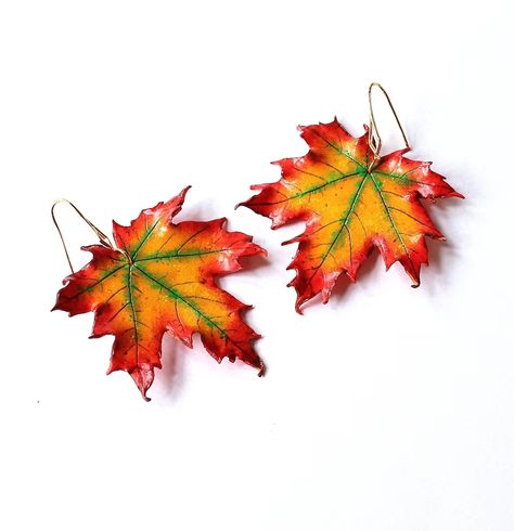 Maple Leaf Earrings Canada Symbol Leaf Earrings Yellow Maple - Etsy Polymer Clay Leaf Earrings, Gold Earrings Big, Mushroom Diy, Red Oak Leaf, Real Gold Earrings, Oak Leaf Earrings, Autumn Accessories, Hand Earrings, Polymer Clay Flower Jewelry