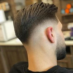 the best hair type for new looking and fashion Hair Cut Guide, Mens Hairstyles Fade, Beard Haircut, Gents Hair Style, Hair Replacement Systems, Hair Toupee, Mens Hairstyles Thick Hair, Cool Mens Haircuts, Beard Hairstyle