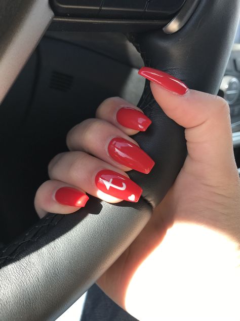 Bright Red Nails, Red Manicure, Short Acrylic Nails, Red Nails, Stylish Nails, Nail Inspo, Cute Nails, Acrylic Nails, Manicure