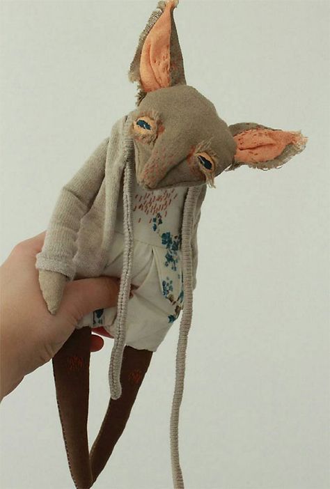 Textile Art Dolls, Ugly Dolls, Textile Sculpture, Monster Dolls, Spirit Dolls, Sock Animals, Creepy Dolls, Fabric Animals, Textile Doll