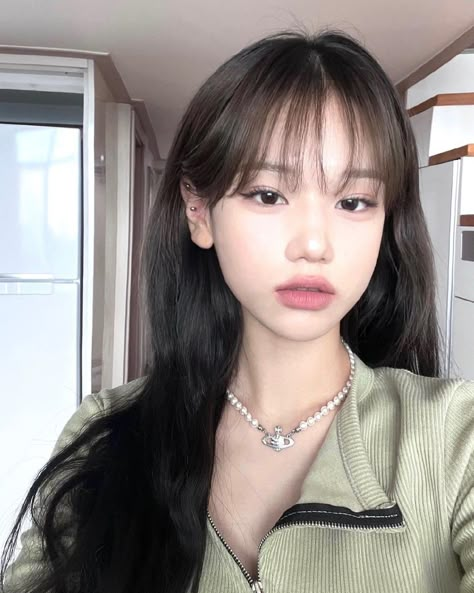 Korean Shifting Faceclaim, Korean Face Claims Girl, Haircuts For Diamond Faces, Japanese Face Claim, Hairstyles Long Straight Hair, Snow App Filters, Snow Filters, Filter Snow, Korean Face Claims