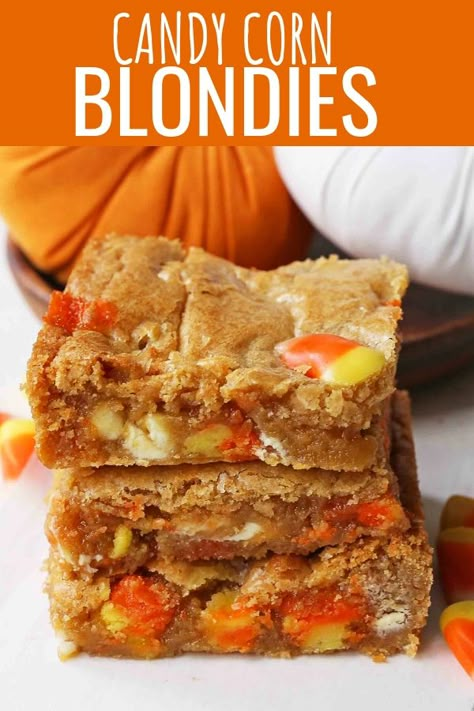 Halloween Dessert Bars, Browned Butter Blondies, Candy Corn Desserts, Candy Corn Recipe, Blondie Recipe, Halloween Dessert, Dessert Bar Recipe, Browned Butter, Dessert Bar