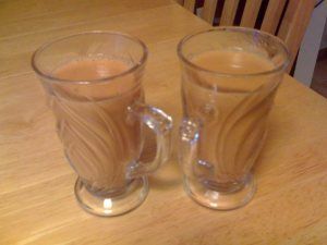 Adeni Tea with Milk (Shahee Mulaban) Tea With Milk, Meals For Four, Eastern Cuisine, Tea Recipe, Evaporated Milk, Hot Beverages, Tea Recipes, Milk Tea, Glass Cup