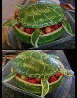 Watermelon Ideas, Watermelon Turtle, Watermelon Shark, Watermelon Basket, Fruit Platter Designs, Fruit Creations, Watermelon Art, Decorações Com Comidas, Watermelon Carving