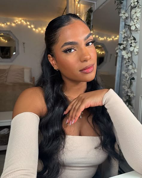 Instagram News Feed, Monet Mcmichael, Makeup Looks Soft, Dewy Makeup Look, Brown Girls Makeup, Film Life, Hair Care Growth, Black Barbies, Dewy Makeup