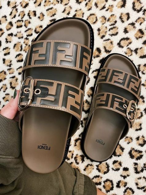 #slides #fendi #sandals #birkenstock #LTKgiftspo#LTKshoecrush #LTKstyletip Fendi Slides Women, Summer Slides 2024, Fendi Sandals Women, Fendi Shoes Woman, Fendi Sandals Outfit, Fendi Slides Outfit, Fendi Outfits Women, Fendi Slippers, Fendi Slides