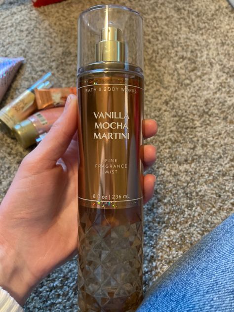 Bathandbodyworks Perfume, Vanilla Mocha Martini, Mocha Martini, Bday List, Bath And Body Works Perfume, Body Smells, Body Care Routine, Bath And Bodyworks, Clean Girl