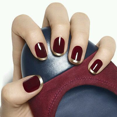 Nail Art: Golden tips maroon manicure. Burgundy Nail Designs, Unghie Sfumate, Thanksgiving Nail Art, Nagellack Trends, Smink Inspiration, Her Nails, Burgundy Nails, Thanksgiving Nails, Manicures Designs