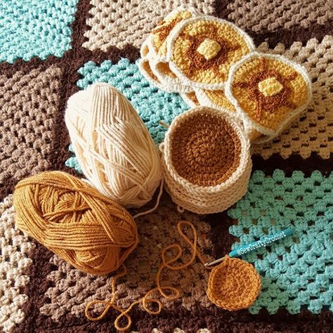 Crochet Pancake Scarf - Sew Crafty Crochet Cottagecore Crochet Pattern Free, Crochet Bakery, Breakfast Crochet, Crochet Pancake, Twinkie Chan, Memorial Beads, Quick Crochet Patterns, Easy Crochet Projects, Crochet Clothing And Accessories