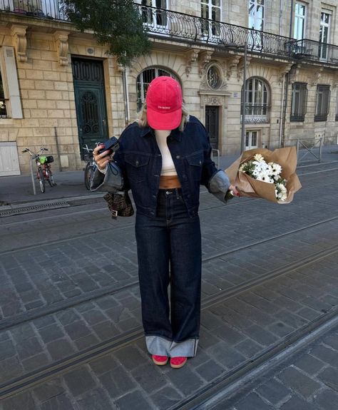 Get ready to slay the fashion game this fall with our hottest trend! Rock a full denim ensemble accentuated by a stylish pink hat and matching shoes for a look that's both cozy and cool. Embrace the autumn vibes in style and show off your unique sense of fashion. Demin Set. Demin On Demin Outfits Casual, Pink Denim Set, Pink Cap Outfit, Blue Cap Outfit, Red Cap Outfit, Red Hat Outfit, Nyc Core, Full Denim Outfit, Red Heels Outfit