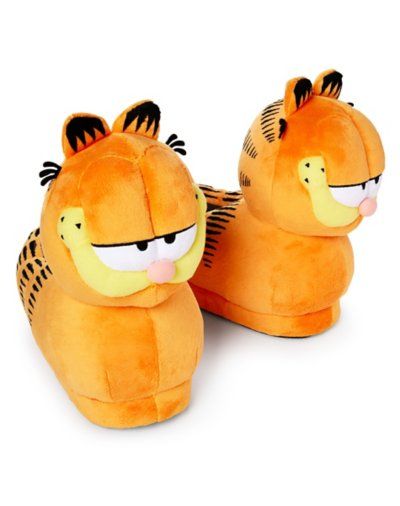 Show off your favorite lasagna-loving cat with these cozy Garfield slippers! These fun slippers with dot grippers on the bottom will keep your feet warm and toasty and are sure to make you smile whenever you wear them. Officially licensed Material: Micro plush, nylon, PVC Care: Spot clean Imported Garfield Pjs, Scooby Doo Merch, Garfield Accessories, Garfield Slippers, Garfield Merch, Garfield Things, Cute Things To Buy, Garfield Stuff, Pete The Cat Costume