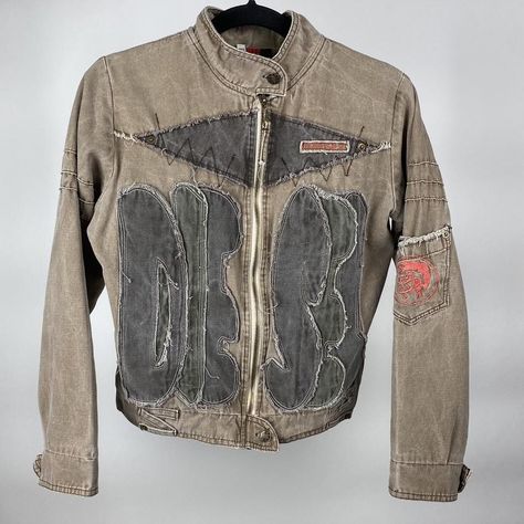 Denim Diesel, Diesel Jacket, Vintage Diesel, Designer Clothing Brands, Diy Clothes Design, Concept Clothing, Archive Fashion, Fits Clothes, Fashion Jeans