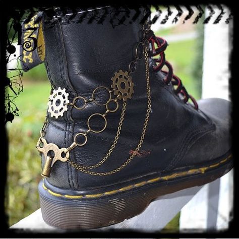 Steampunk Clothing Diy, Steam Punk Diy, Steampunk Outfits Women, Steampunk Witch, Steampunk Mode, Moda Steampunk, Steampunk Shoes, Steampunk Boots, Steampunk Party