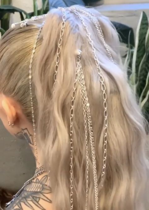 Ren Faire Jewelry, Hair Stylies, Long Blonde, Dye My Hair, Long Blonde Hair, Hair Inspo Color, Dream Hair, Aesthetic Hair, Pretty Hairstyles