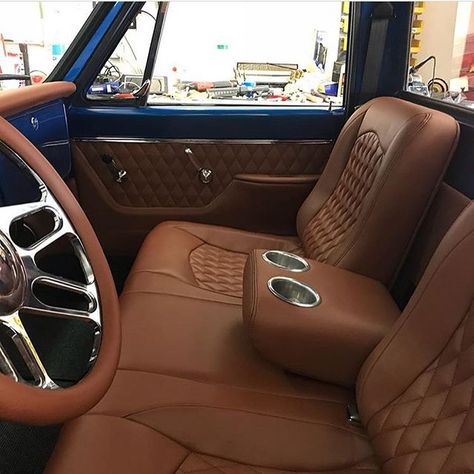 Chevy Truck Interior, 1968 Chevy Truck, Kombi Trailer, 72 C10, Kombi Pick Up, 57 Chevy Trucks, Car Interior Upholstery, 72 Chevy Truck, Automotive Upholstery