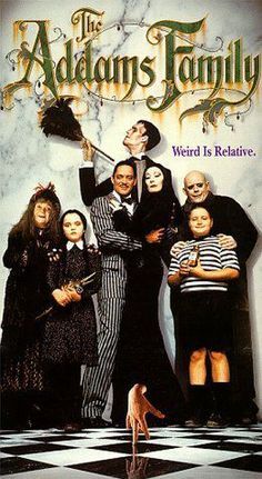 Addams Family Poster, Adams Family Costume, Adams Family Halloween, Addams Family Theme, Raul Julia, Addams Family Movie, Addams Familie, Addams Family Values, Gomez And Morticia