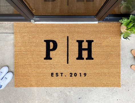 Realtor Client Gifts, Doormat Ideas, Door Mat Outdoor, Dog Door Mat, Outdoor Welcome Mat, Funny Welcome Mat, Coir Door Mat, Handmade Wedding Gifts, Funny Doormats