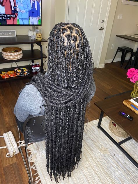 Destress Fox Locs, Faux Locs High Ponytail, Distressed Faux Locs With Curls, Long Distressed Soft Locs, Distressed Locs With Curls, Soft Locs With Human Hair, Extra Long Faux Locs, Distressed Boho Locs, Long Distressed Locs