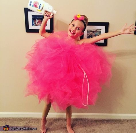 Loveable Loofah - 2016 Halloween Costume Contest via @costume_works How To Make A Loofah Costume, Pink Costume Ideas, Diy Loofah Costume, Loofah Costume, Easy Adult Halloween Costumes, Tulle Rainbow, Finding Nemo Costume, Tulle Costumes, Pink Halloween Costumes