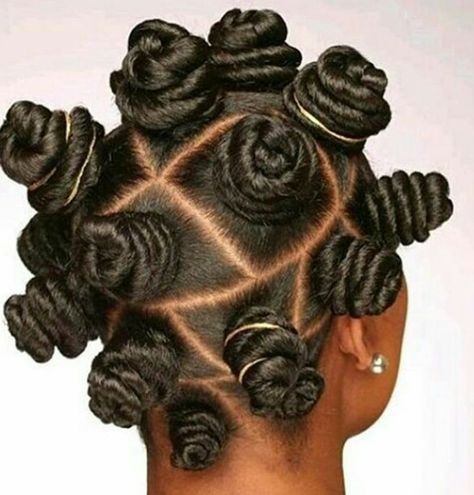 Bantu knots Bantu Knots Tutorial, Knot Braids, Afrocentric Hair, Afrocentric Hairstyles, Bantu Knot Hairstyles, Best Hairstyles For Women, New Natural Hairstyles, Braiding Styles, Styles Braids