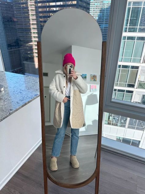 Winter Beanie Outfit, Beanie Outfit, Pink Beanie, Liner Jacket, Sherpa Coat, Winter Fit, Pink Beanies, Winter Beanie, Todays Outfit