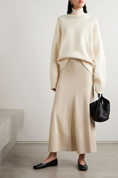 Alex Mill, Classic Style Outfits, Europe Outfits, Oversized Turtleneck, Causal Outfits, Matthew Williamson, Wool Skirt, Knitwear Design, Silk Skirt