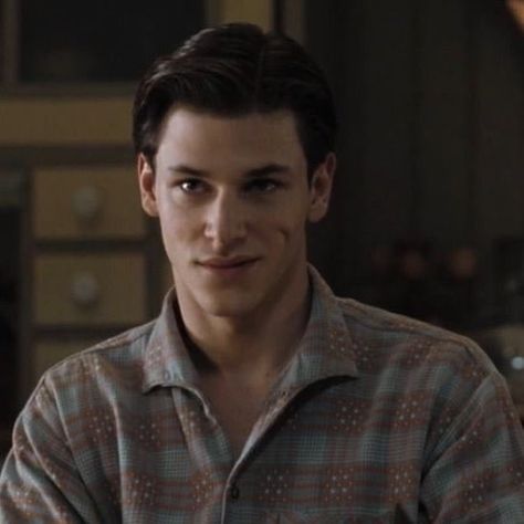 Hannibal Rising Gaspard Ulliel, Gaspard Ulliel Hannibal, Meat Locker, Dr Hannibal Lecter, Hannibal Rising, Gaspard Ulliel, Hannibal Lecter, Men Fits, Brad Pitt