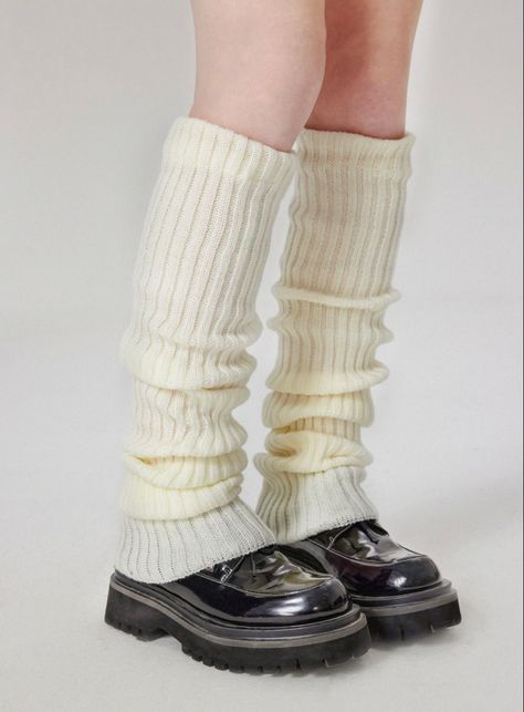 Crochet Boot Socks, Leg Warmers Outfit, Lover Dress, Knitting Girls, Trendy Clothes For Women, Elegant Outfit, Leg Warmers, Knitting Designs, Cute Shoes