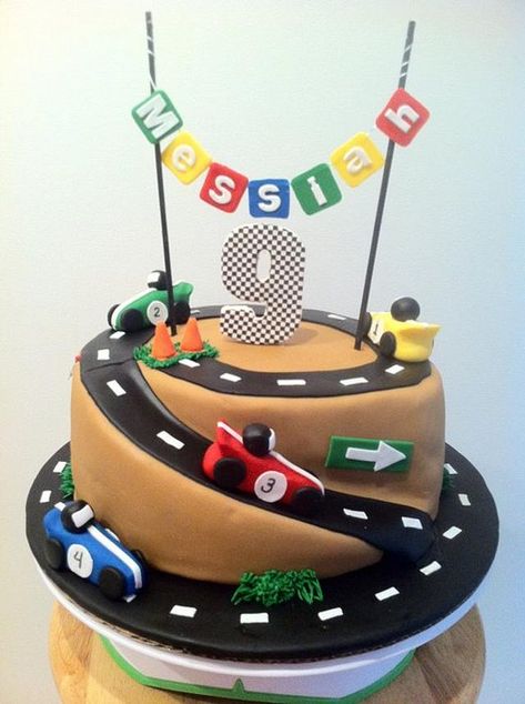 Race Car Cakes For Boys, Race Track Cake, Car Cakes For Boys, Race Car Cake, Bolo Hot Wheels, Racing Cake, Birthday Cake Tutorial, Cake Red Velvet, Race Car Cakes