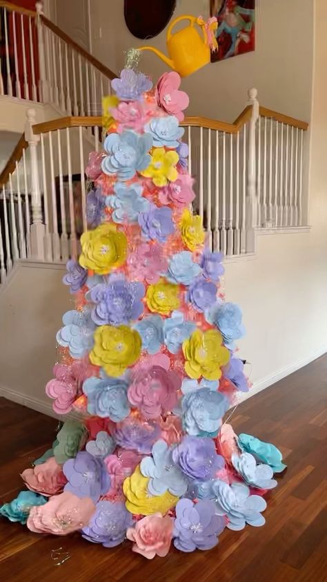 Spring Office Decorations Diy, April Showers Bring May Flowers Baby, April Showers Bring May Flowers Baby Shower Theme, Spring Dance Decorations, April Showers Baby Shower Theme, April Baby Shower Ideas, Spring Party Decor, Headdress Ideas, Spring Party Ideas