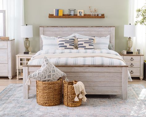 Farmhouse | Mathis Brothers Furniture Ashley Bedroom Furniture Sets, Bedroom Furniture Inspiration, Ashley Bedroom, Suite Bedroom, Bedding Inspiration, Queen Panel Beds, King Bedroom Sets, Girl Bedroom Designs, Queen Bedroom