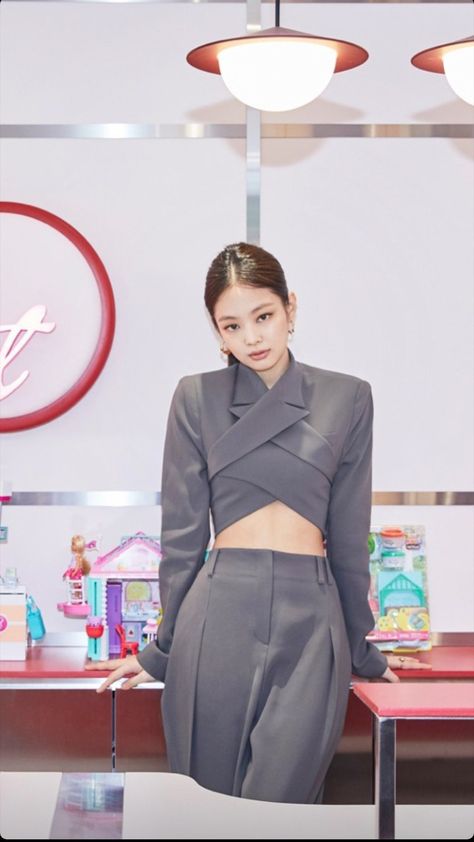 Jennie With Black Outfit, Jennie Kim In Suit, Jennie Kim All Black Outfit, Jennie In Suit Photoshoot, Jennie Wearing Black, Chanel Inspired Outfit, Cream Outfit, Groom Dress Men, Jennie Lisa