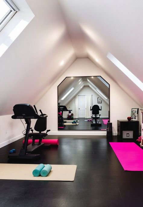 Small attic room ideas Attic Workout Room, Home Gym Attic, Attic Gym Ideas, Attic Gym, Small Attic Room Ideas, Gym Room Ideas, Secret Attic, Attic Inspiration, Small Attic Room