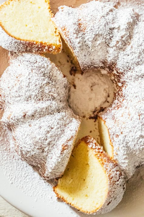 Cornmeal Bundt Cake, Cornmeal Pound Cake, Baking With Cornmeal, Cornmeal Desserts, Cornmeal Cake Recipe, Cornbread Cookies, Pound Cake Bundt, Corn Flour Recipes, Cakes With Cream Cheese