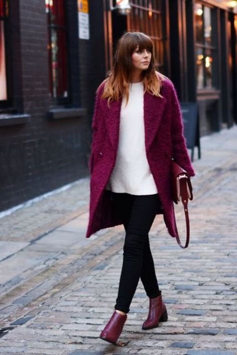 Casual Muslim Outfits, Hijab Fashion Casual Muslim Outfit Ideas, Burgundy Boots Outfit, Dark Academia Fashion Women, Maroon Coat, Christmas Outfit Inspiration, Muslim Outfit, Dark Academia Fashion Pants, Burgundy Outfit