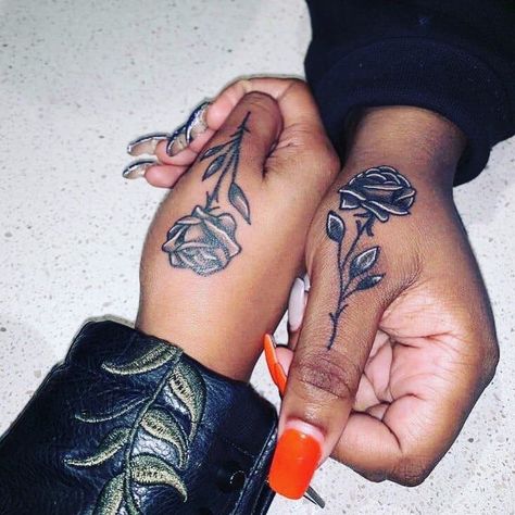 Matching Best Friend Tattoos, Bestie Tattoo, Matching Sister Tattoos, Hand Tattoos For Girls, Inspiration Tattoos, Bff Tattoos, Tattoos For Black Skin, Pretty Tattoos For Women, Dope Tattoos For Women